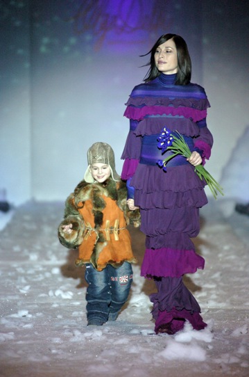 Olga Brovkina at Russian Fashion Week March 2006 - fashion photos