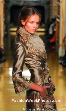 Clothing Industry Favorites - this picture is from the Fashion Week Photos website.