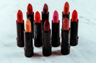 Lipstick beauty tips