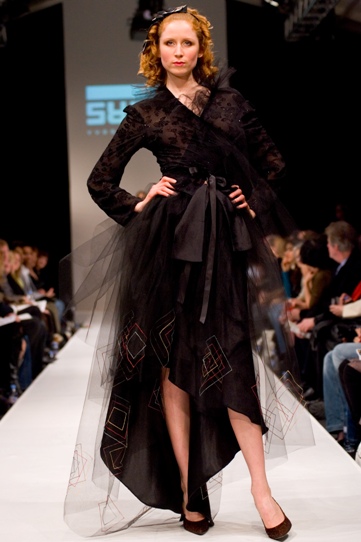 Envers par Yves Jean Lacasse at The Montreal Fashion Week 2006