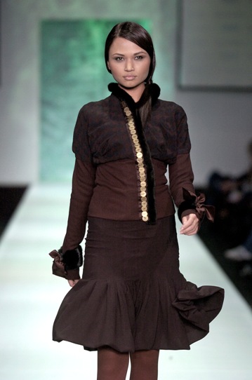 Julia Dalakian at Russian Fashion Week March 2006 - fashion photos on Apparel Search