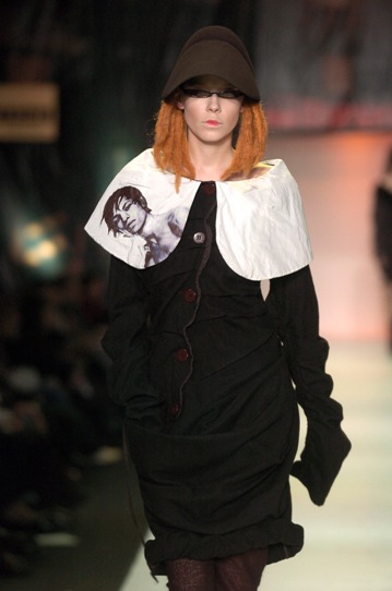 Lena Makashova at Russian Fashion Week March 2006 - fashion photos