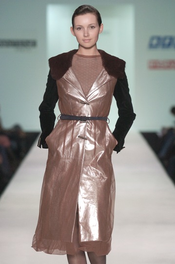 Olga Samoschenko at Russian Fashion Week March 2006 - fashion photos