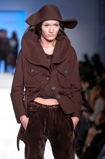 Pirosmani at Russian Fashion Week March 2006 - fashion photos