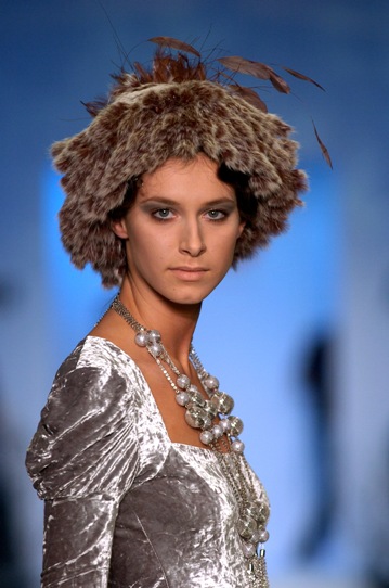 Lo at Russian Fashion Week March 2006 - fashion photos