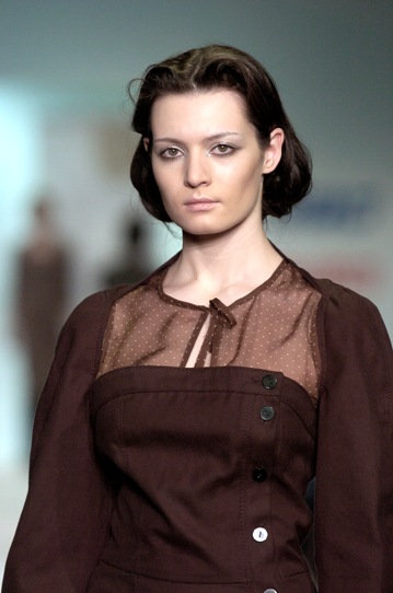 Princess and Frogs at Russian Fashion Week March 2006 - fashion photos
