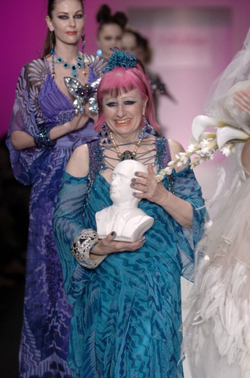 Zandra Rhodes at Russian Fashion Week March 2006 - fashion photos