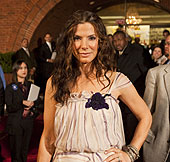 Sandra Bullock 2009 wearing Alberta Ferretti