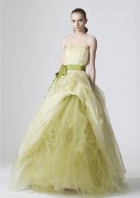 Vera Wang Introduces Didi Dress 2009