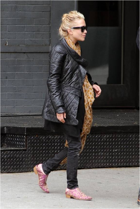 Mary Kate Olsen spotted in Earnest Sewn denim